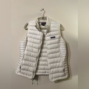 White Patagonia Down Vest - Preowned / Excellent Condition